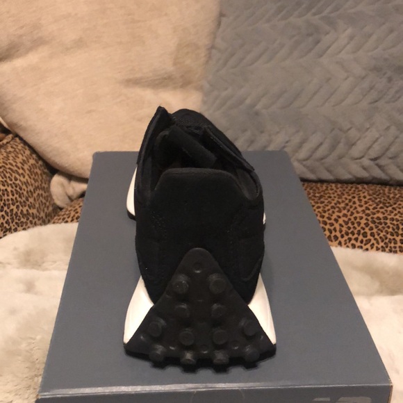 NEW BaLANCE 327 ANIMAL PRINT NIB BLACK SIZE 9 WOMENS LEOPARD - Picture 5 of 7